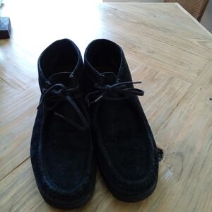 Hush Puppies Bridgeport Size 8.5 Navy Riverbuck Suede Leather Chukka Boo…